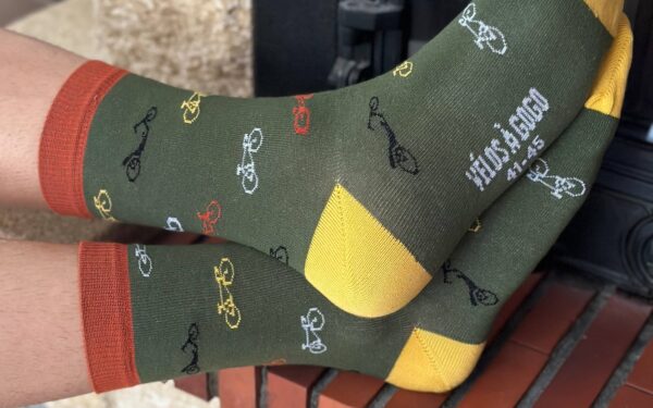 VÉLOS À GOGO / CHAUSSETTES MI-MOLLET
